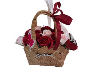 Cesto rosas sabão de aniversário