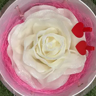 Rosa branca gigante