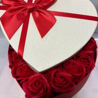 Caixa com rosas de sabão