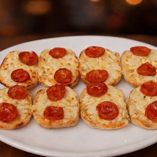 Pão de Alho com Chouriço