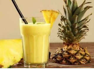 Suco de abacaxi