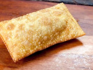 Pastel de Carne com Queijo