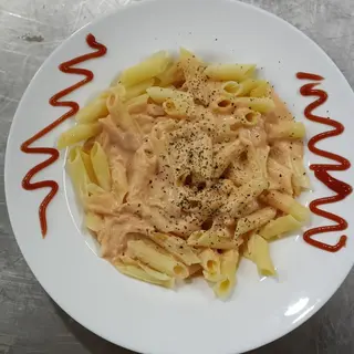 Penne ao molho de salmão