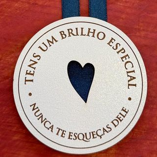 Madeira "Tens um brilho especial"