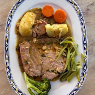 Bife de Atum Flambée ao Molho Pimenta