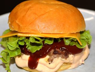 Americano BBQ Burger