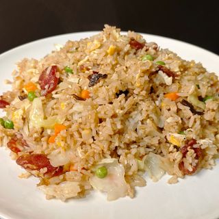 Arroz Chau Chau com Salsicha Chinese