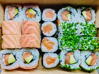 C16 SUSHI MISTO(16pic)
