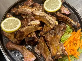 Costelinhas na brasa