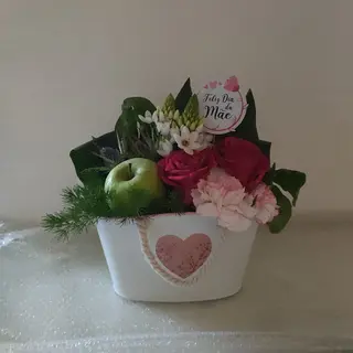 Cesta em lata
