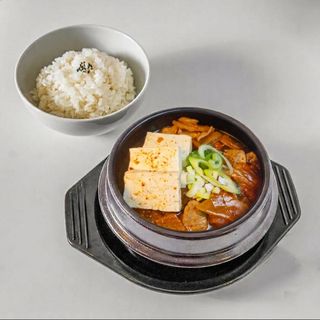 KIMCHI-JJIGAE