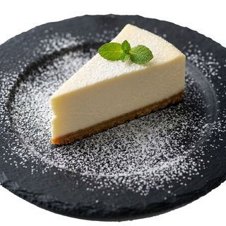 NEW YORK STYLE CHEESECAKE