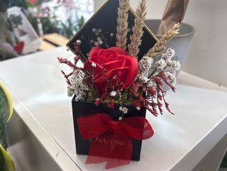 Caixa Premium com 1 Rosa de Sabão