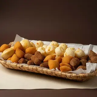 Caixa de Salgadinhos Variados