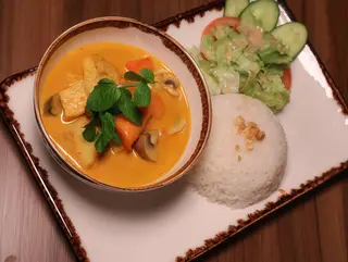 18. Arroz de Frango com Caril