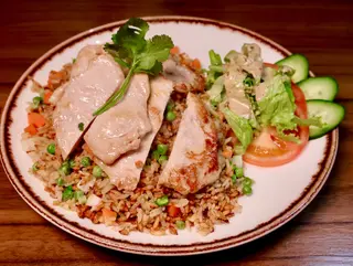 21. Arroz Frito com Frango