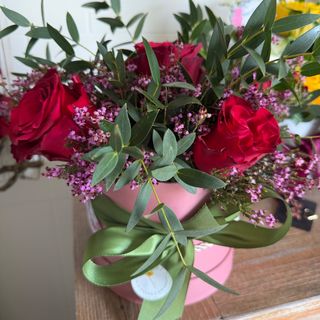 Caixa Promoção 5 Rosas Vermelhas