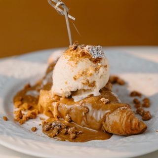 Croissant de Biscoff e Gelado