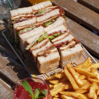 Sandwich Club