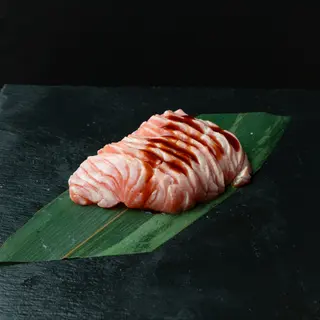Sashimi de salmao Braseado (10 uni)