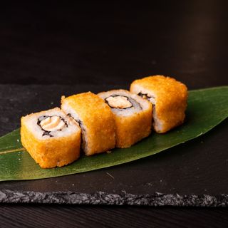 Hot Salmao maki  (8u ni)