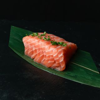 Sashimi de prestige (Salmão- 10Uni)