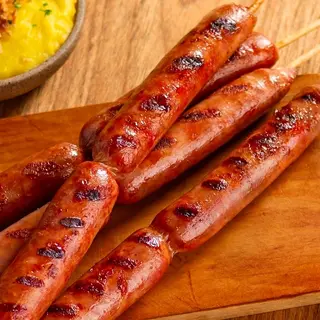 Espetinho de linguiça