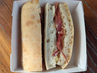 Queijo Morro & Presunto
