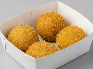 Salgado de carne desfiada com queijo