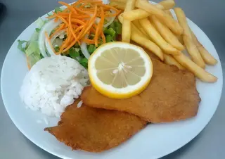 Panado ou Bife de Frango no Prato