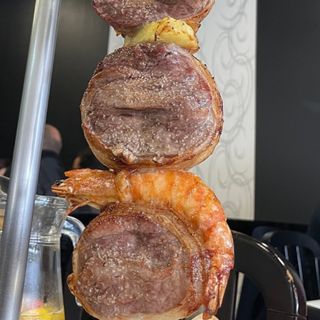 Espetada de Lombo de Vaca, ananas & pimentos