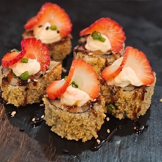 Hot Roll Salmão e Fruta
