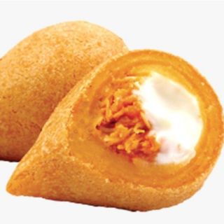 COXINHA DE FRANGO E QUEIJO