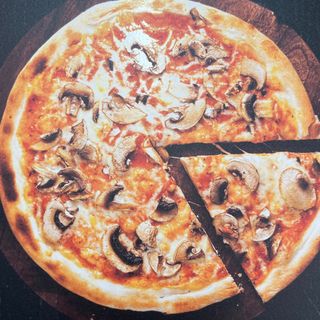 Pizza funghi
