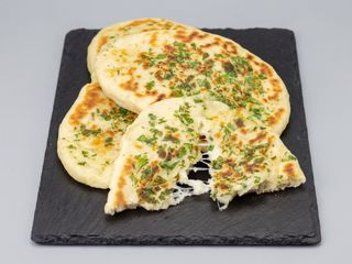 Naan de Queijo