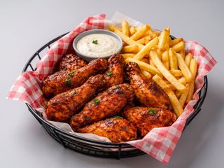 Asas de Frango Menu (5 peças) + Bebida + Batata Frites