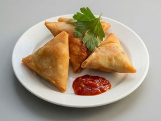 Crispy Veg Samosa (2pcs)