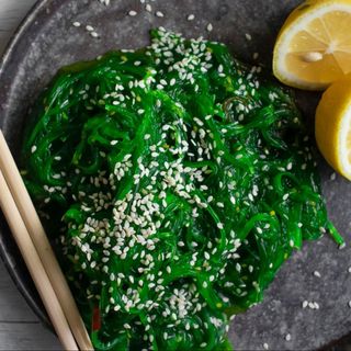 Salada de Wakami