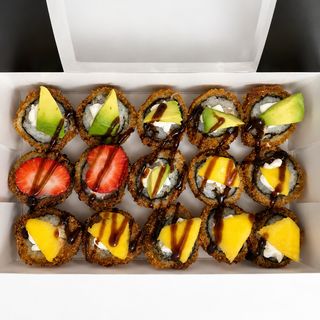Salmon Hot Set (15 Pcs)
