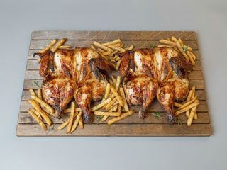 2 Frangos + Batata + Bebida 1L