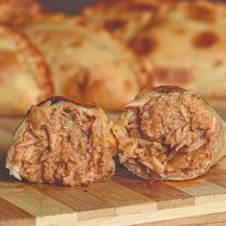Empanada Clássica de Atum (Atún)