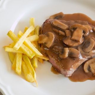 Bife molho vinho madeira