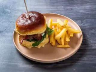 Hambúrguer Caesar