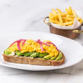 Tartine de Abacate e Ovo