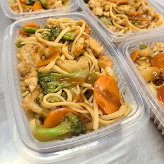 Yakissoba de frango individual