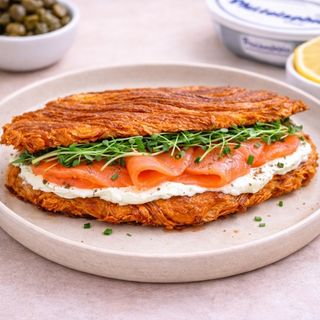 Smashed Croissant Salmão