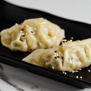 705.Gyosas (6 peças)