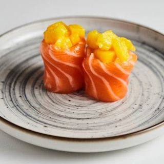 657.GUNKAN MANGA 8PCS