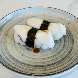 650.NIGUIRI POLVO 6PCS