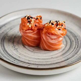 659.GUNKAN SALMAO 8PCS